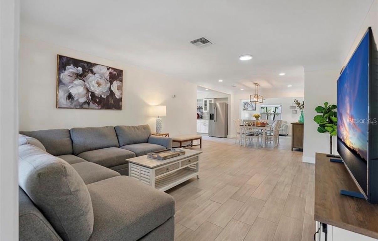 Image 11 of 25 For 6750 Flamingo Way S