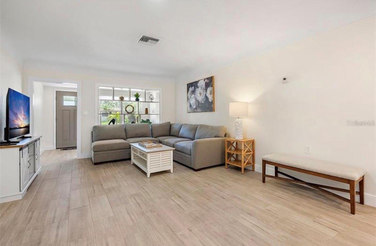 Image 8 of 25 For 6750 Flamingo Way S