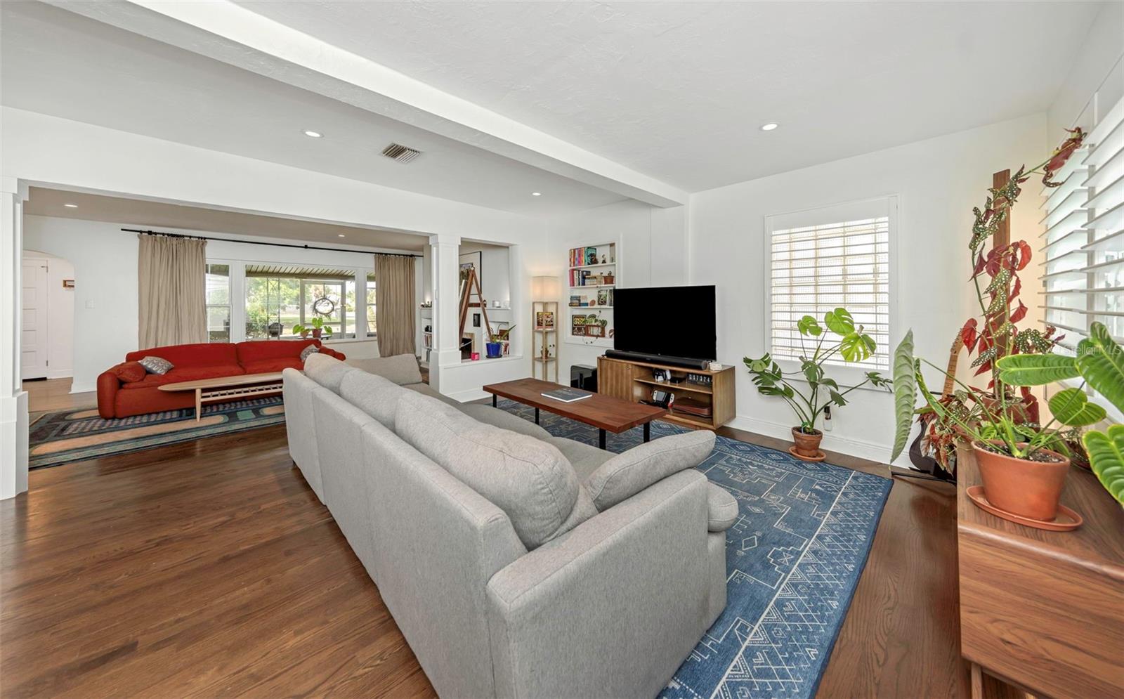 Image 15 of 62 For 4300 3rd Avenue S