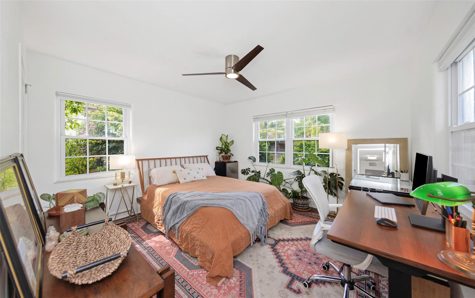 Image 18 of 62 For 4300 3rd Avenue S