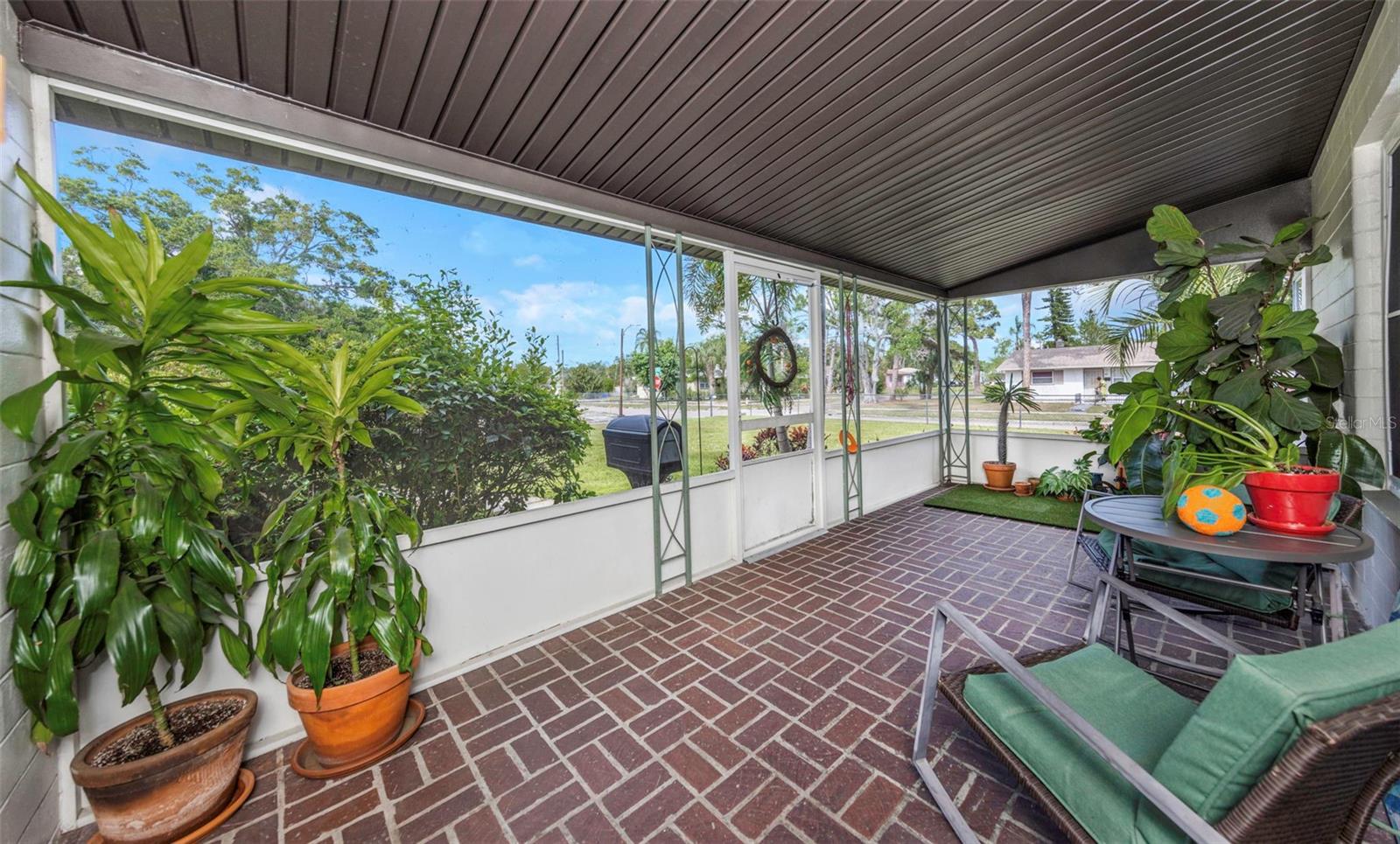 Image 3 of 62 For 4300 3rd Avenue S