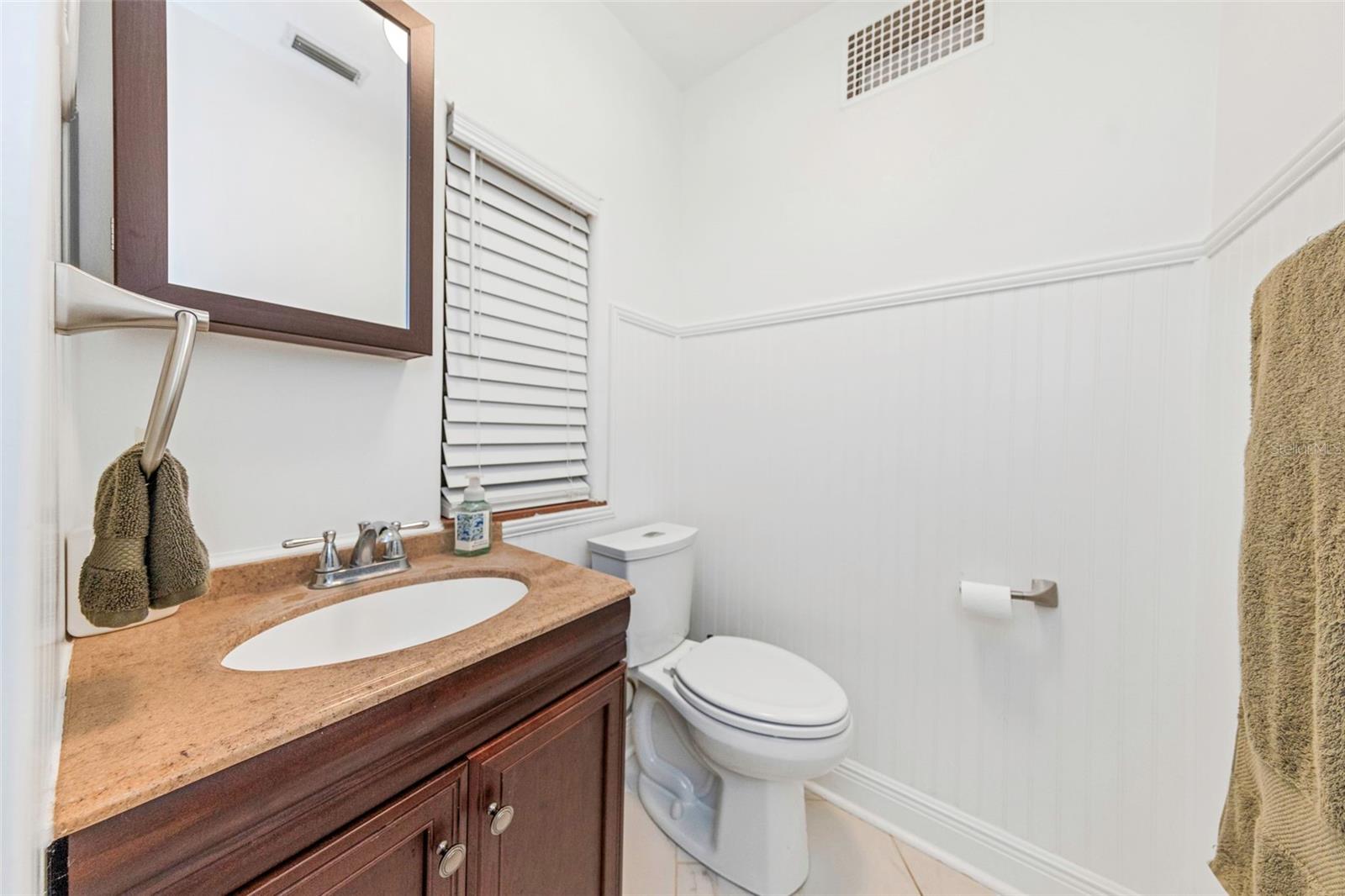 Image 38 of 62 For 4300 3rd Avenue S