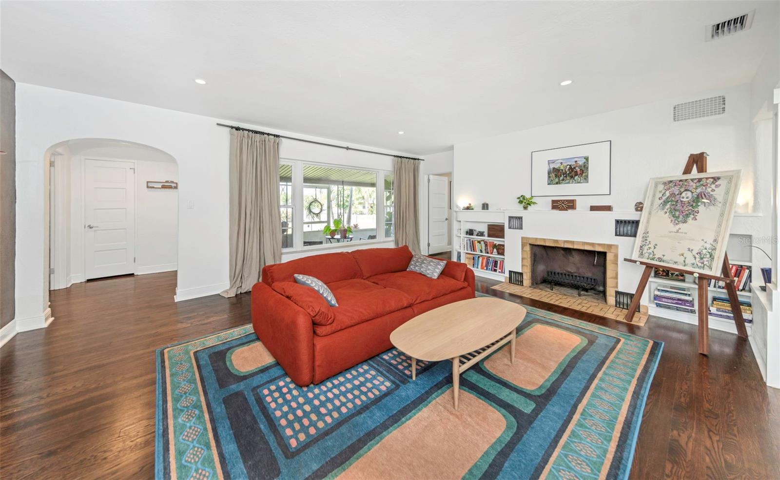 Image 8 of 62 For 4300 3rd Avenue S