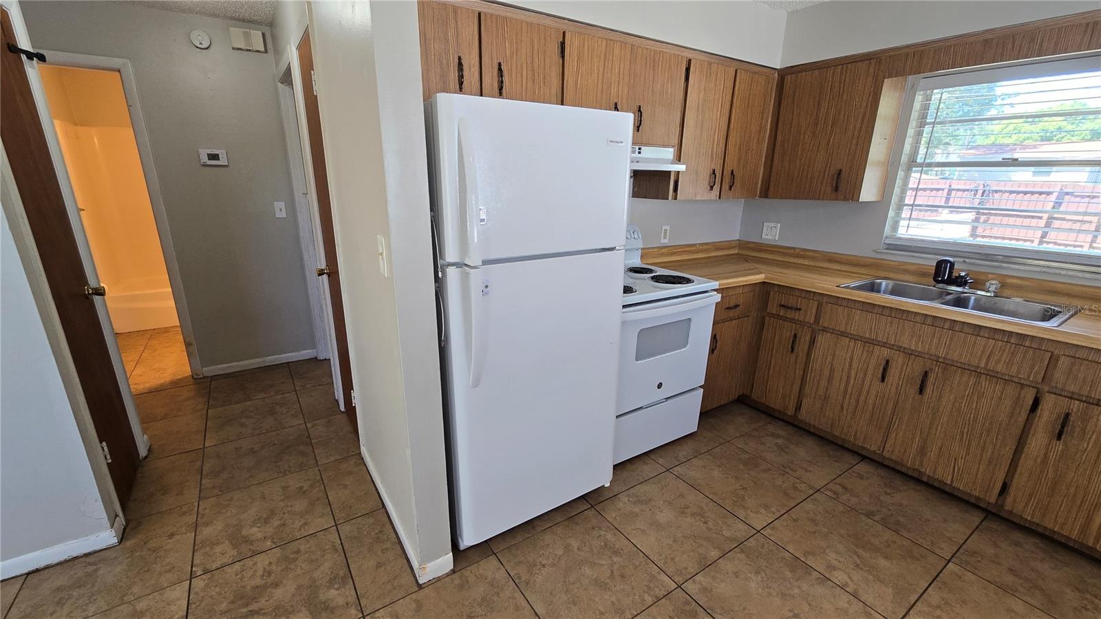 Image 18 of 40 For 5347 Satsuma Drive