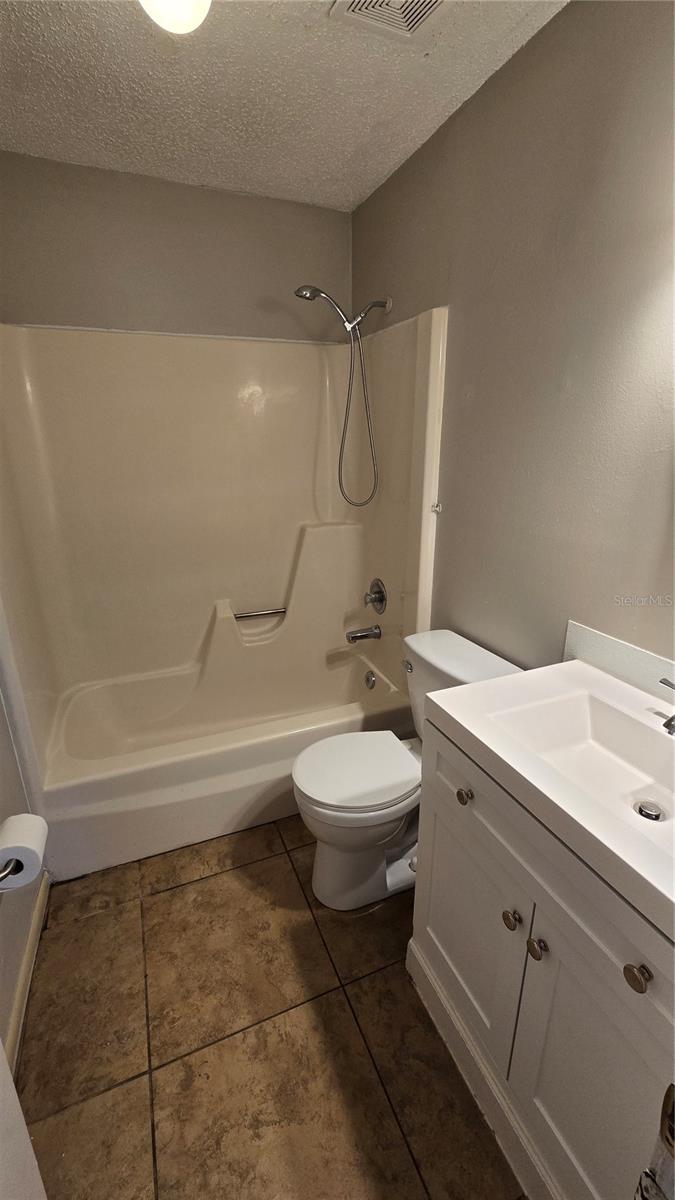 Image 22 of 40 For 5347 Satsuma Drive