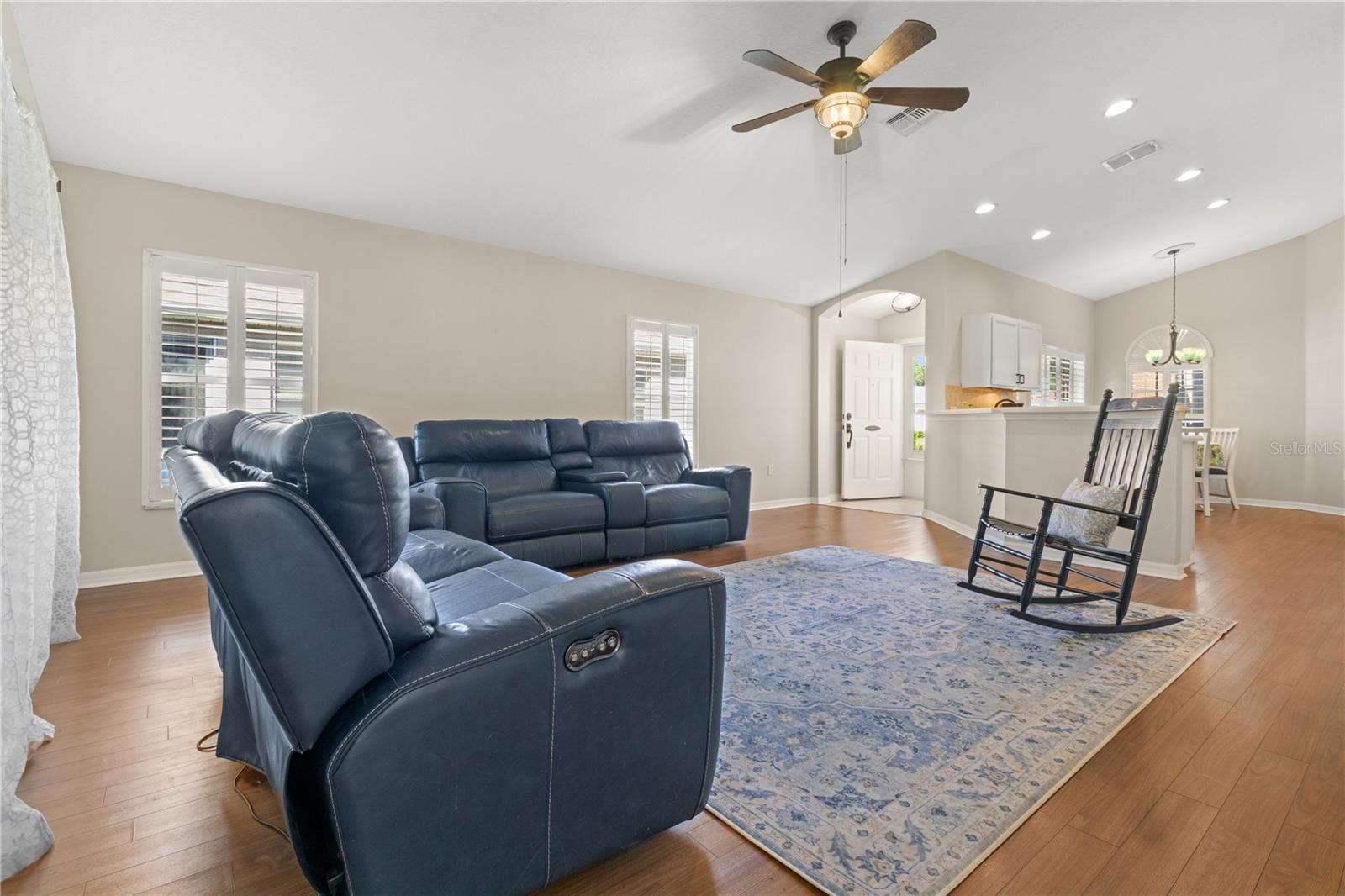 Image 10 of 38 For 11704 New Haven Drive