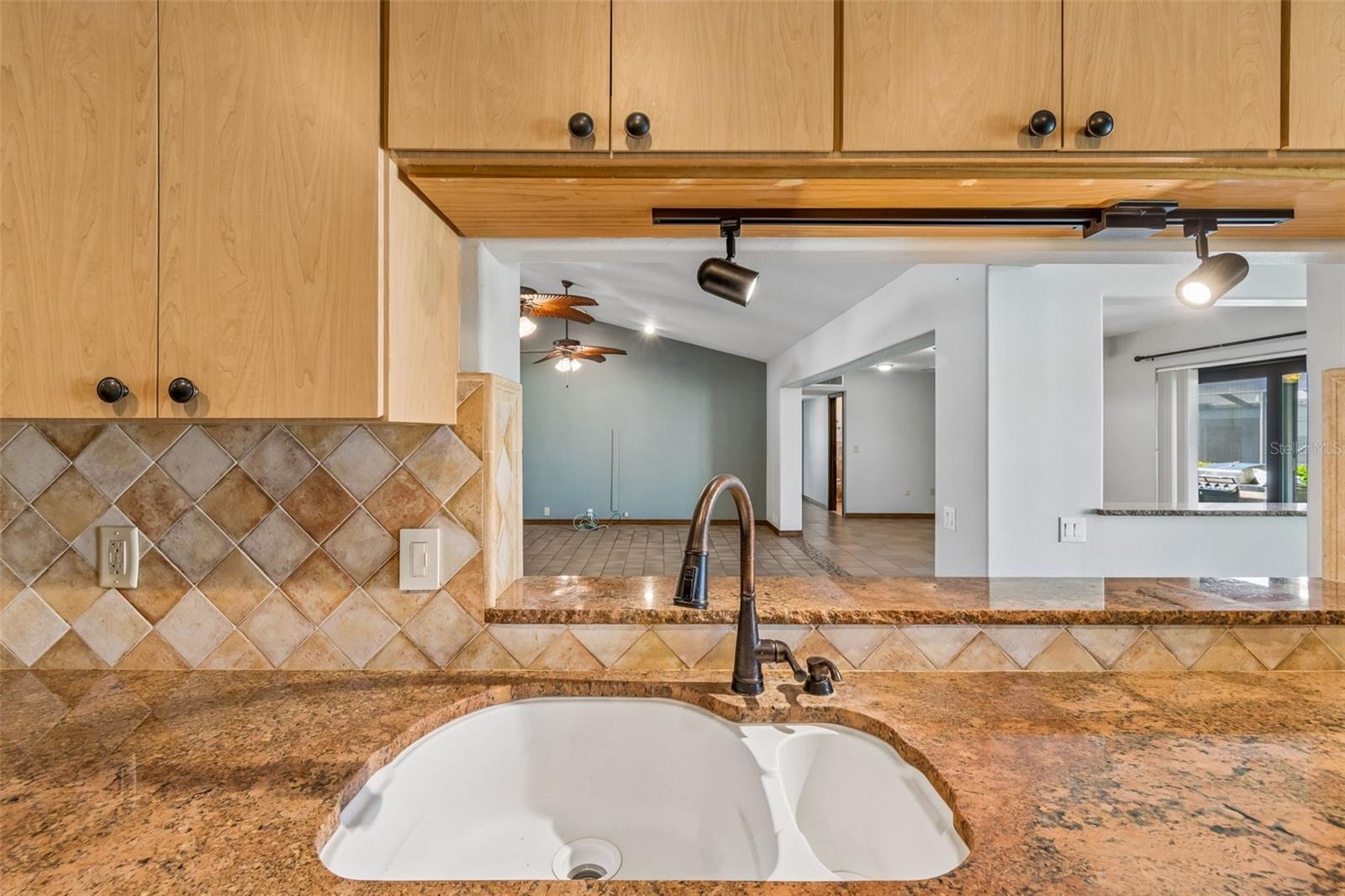 Image 10 of 41 For 8723 Ashbury Drive