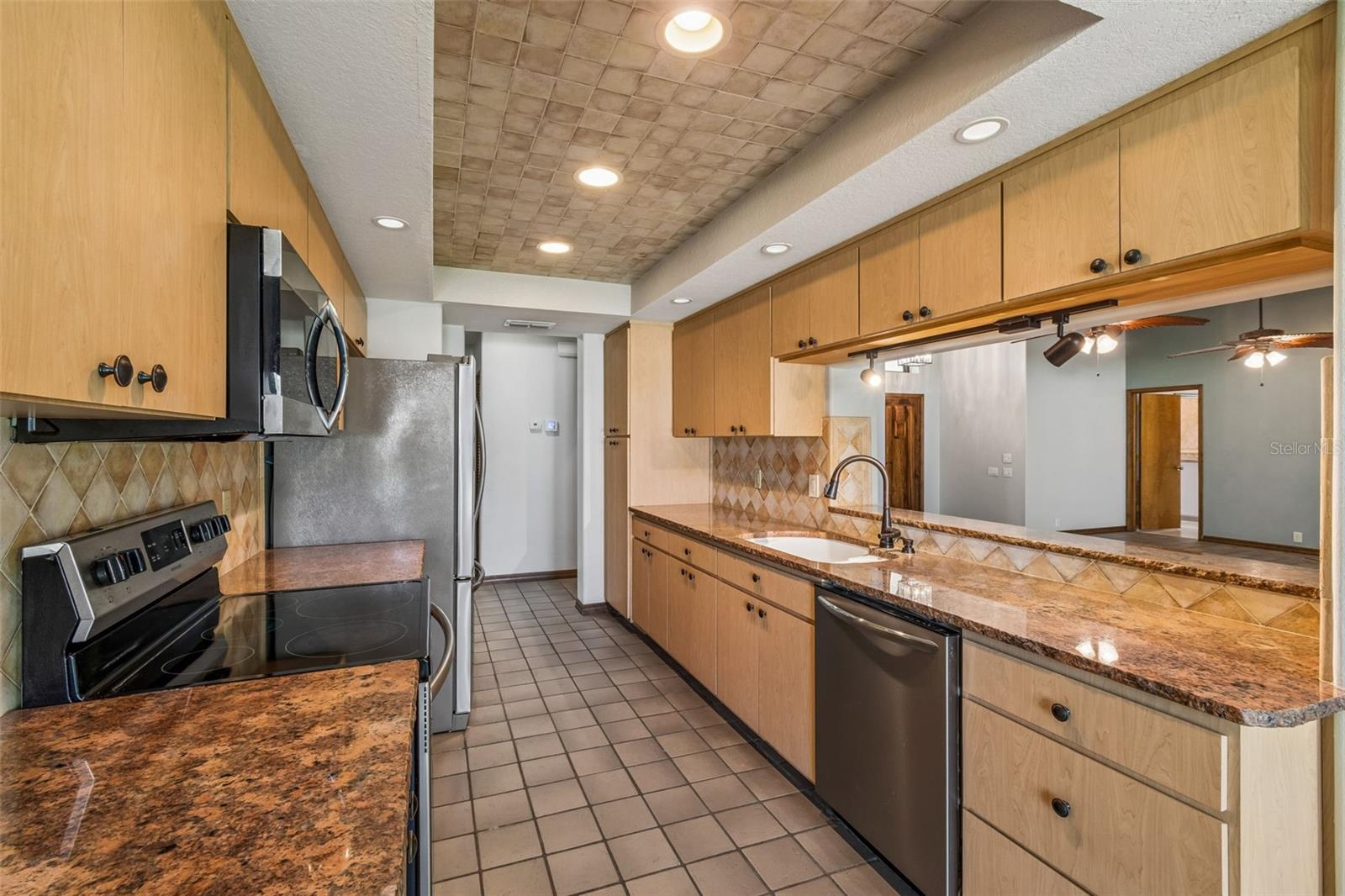 Image 11 of 41 For 8723 Ashbury Drive