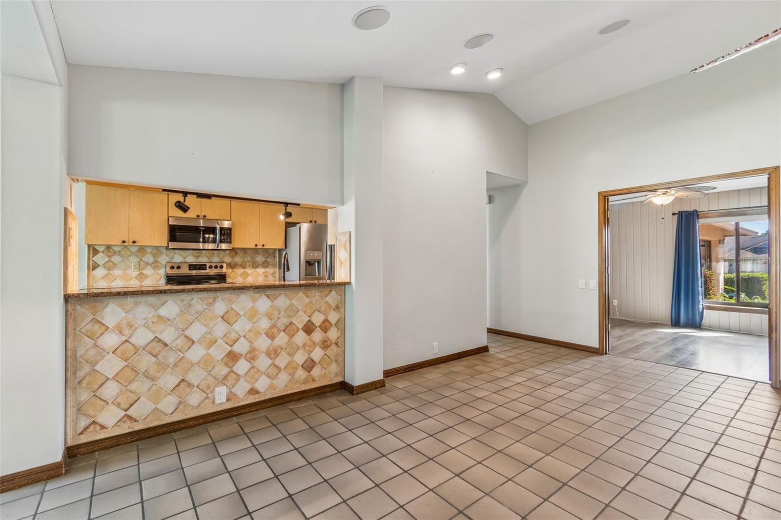 Image 12 of 41 For 8723 Ashbury Drive