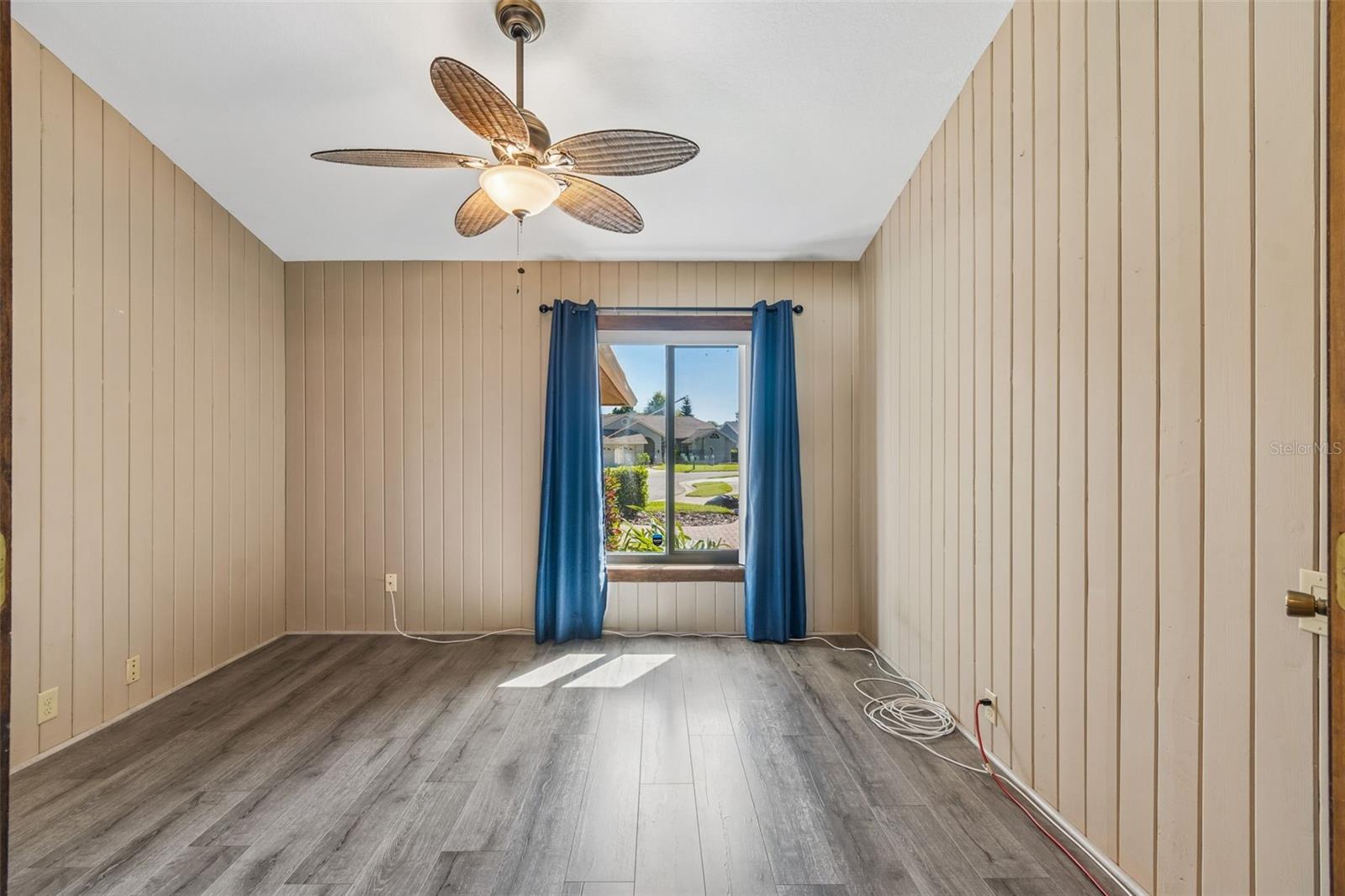 Image 13 of 41 For 8723 Ashbury Drive