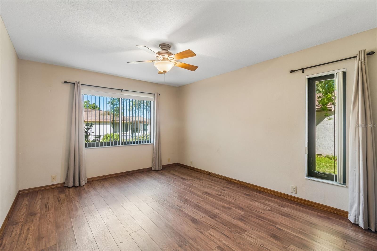 Image 20 of 41 For 8723 Ashbury Drive