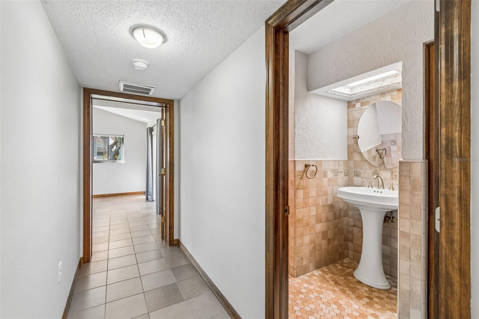 Image 22 of 41 For 8723 Ashbury Drive