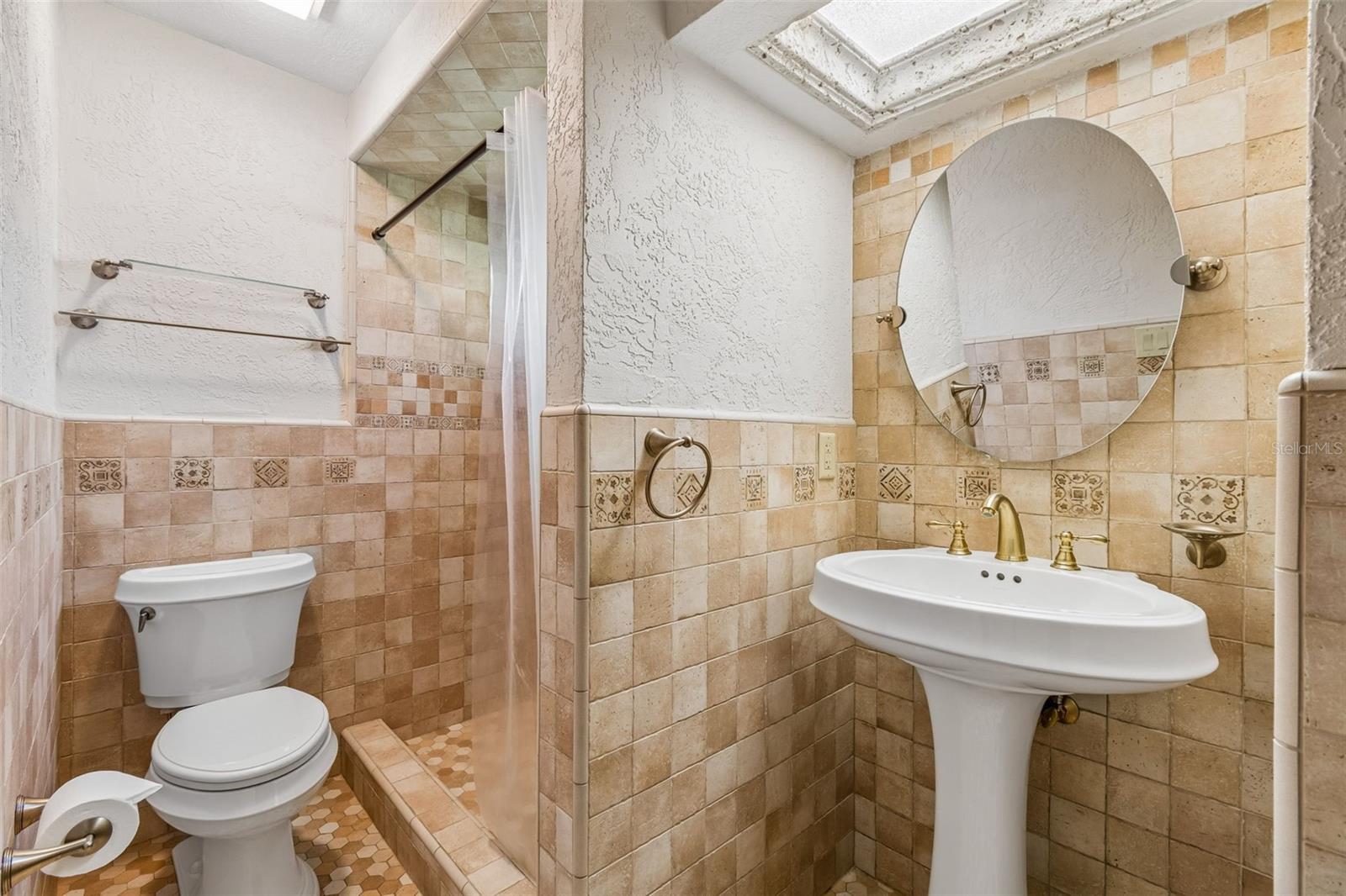 Image 23 of 41 For 8723 Ashbury Drive