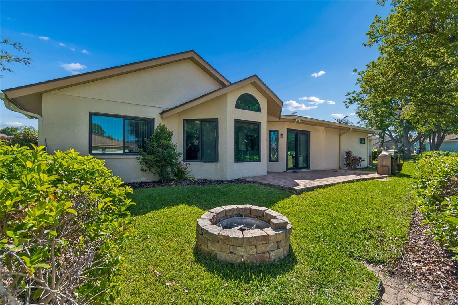 Image 31 of 41 For 8723 Ashbury Drive