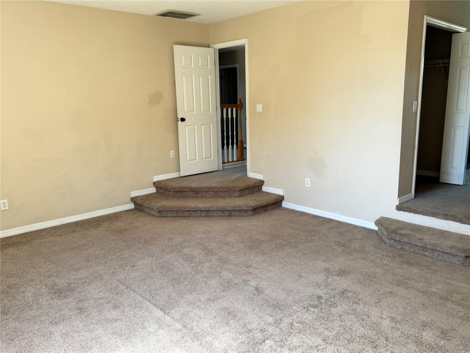 Image 10 of 18 For 9023 Pinebreeze Drive