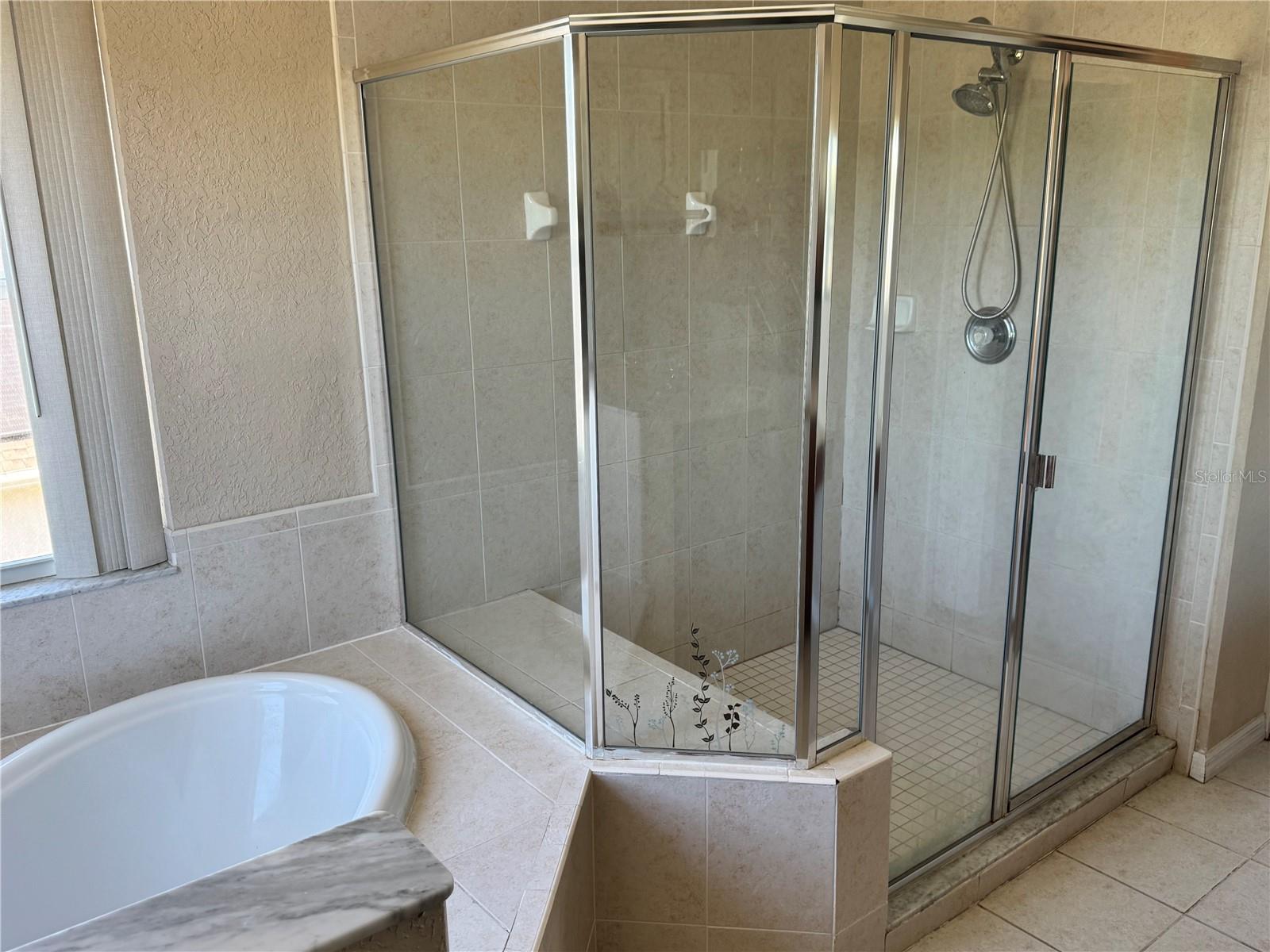 Image 13 of 18 For 9023 Pinebreeze Drive