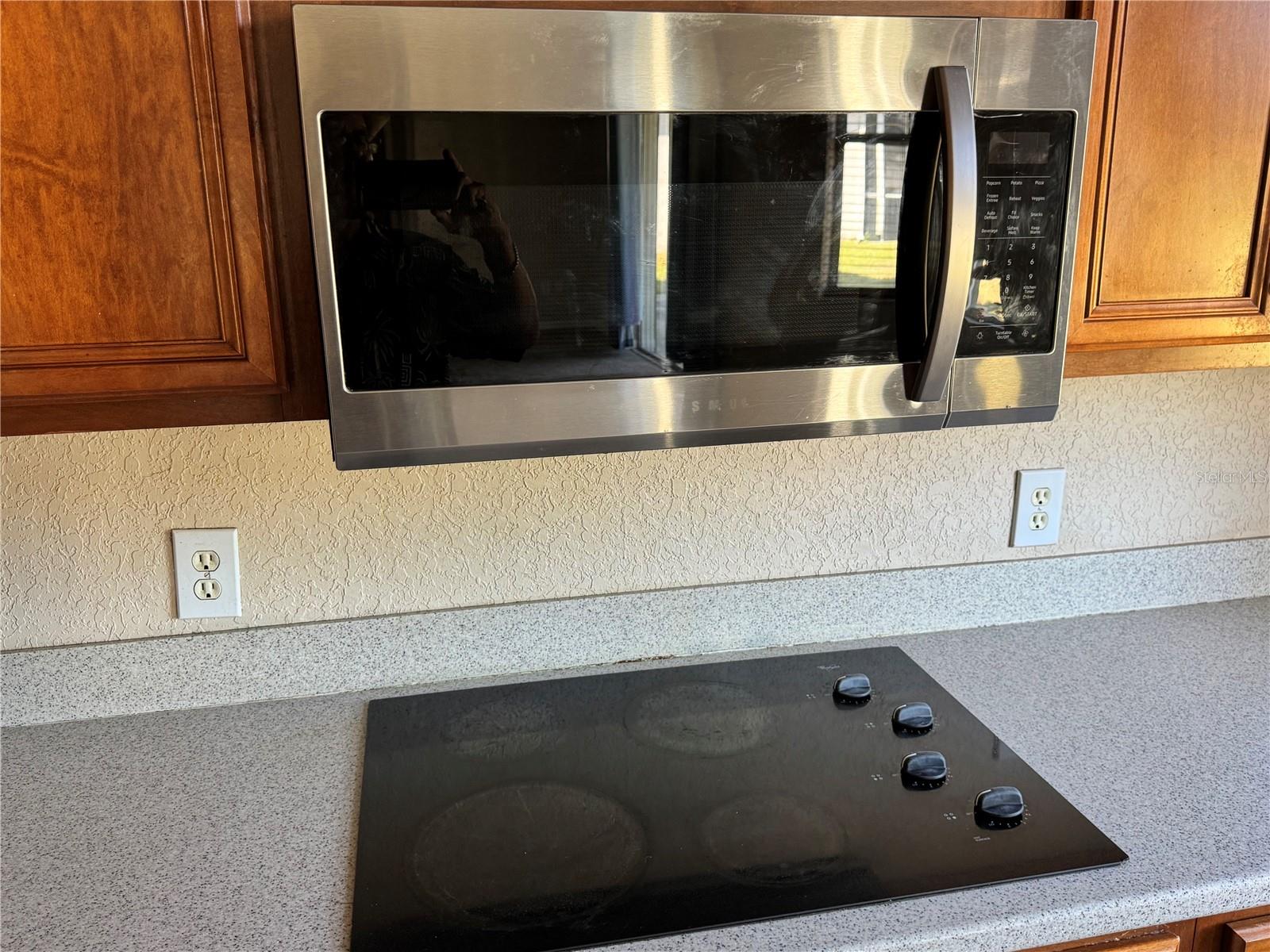 Image 7 of 18 For 9023 Pinebreeze Drive