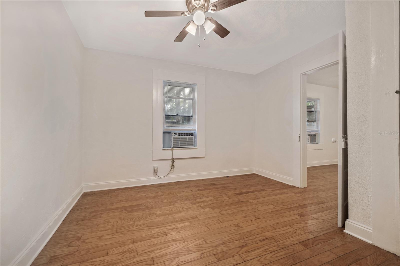 Image 19 of 20 For 6703 Elizabeth Street 1