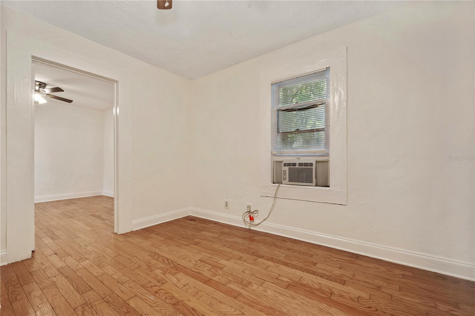 Image 20 of 20 For 6703 Elizabeth Street 1