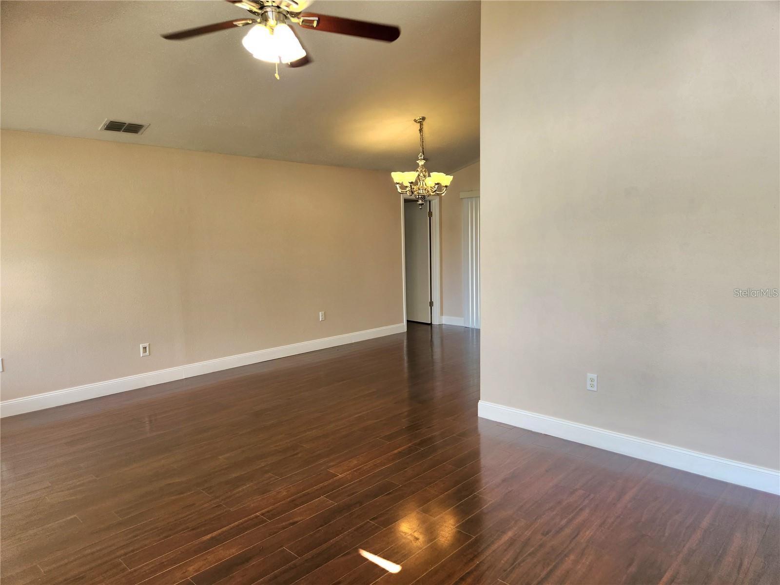 Image 10 of 24 For 7809 Vienna Lane