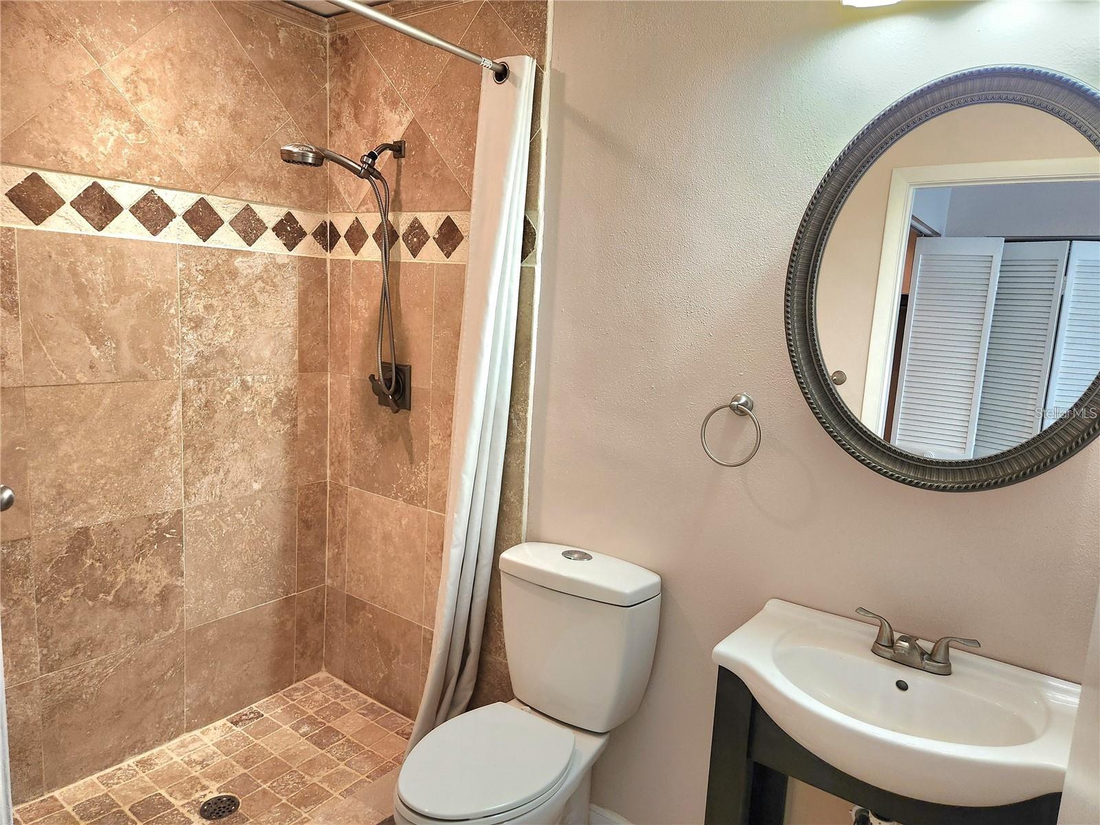 Image 16 of 24 For 7809 Vienna Lane