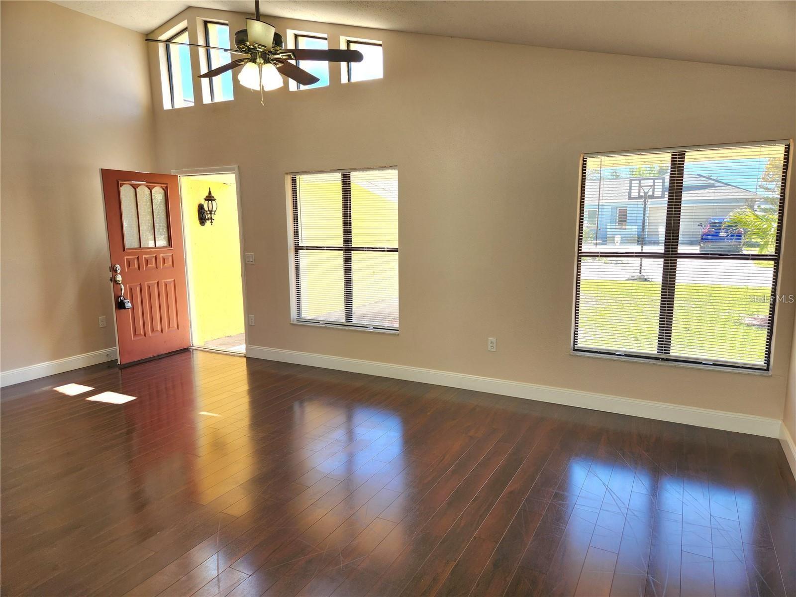 Image 6 of 24 For 7809 Vienna Lane