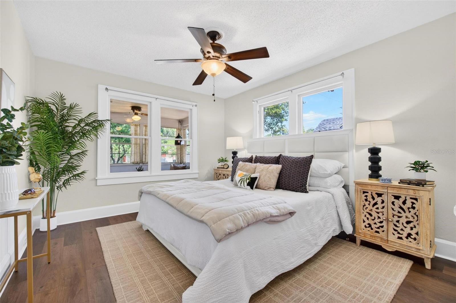 Image 10 of 32 For 5218 1st Avenue S