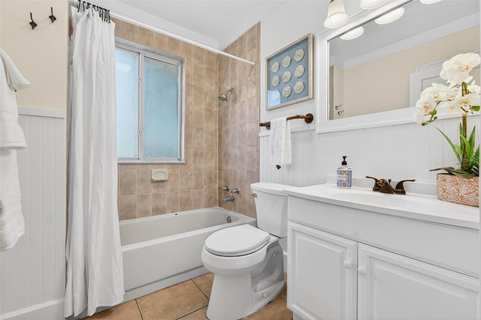 Image 12 of 32 For 5218 1st Avenue S