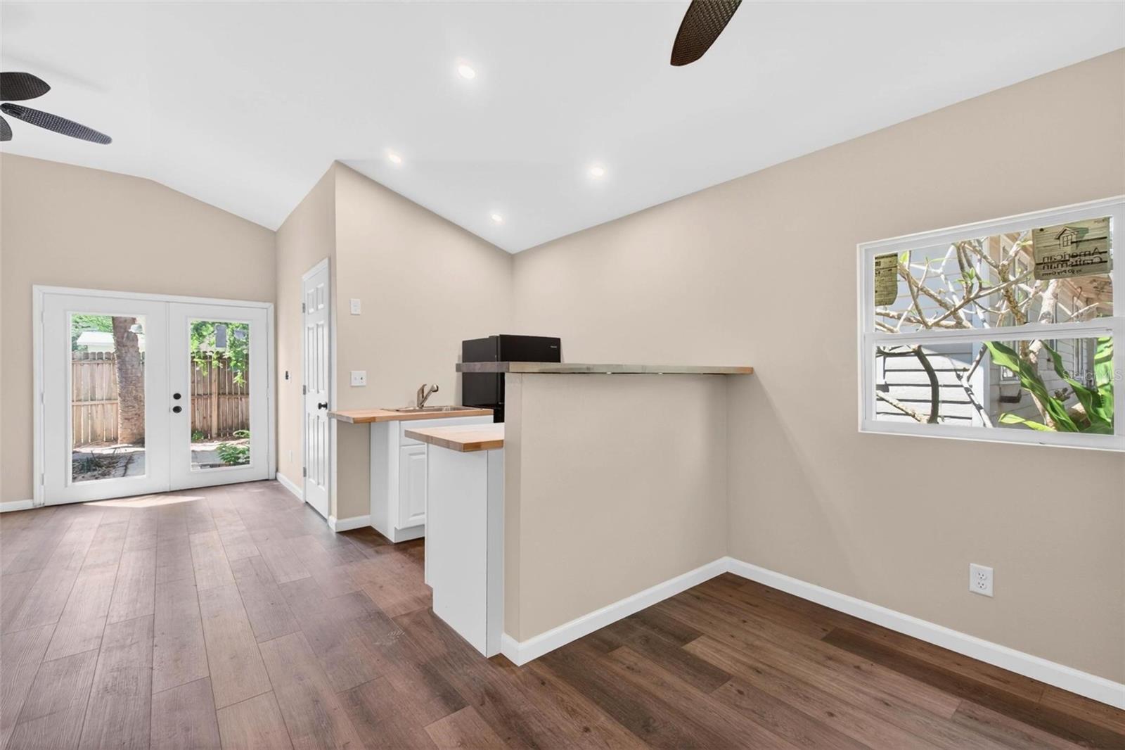 Image 23 of 32 For 5218 1st Avenue S