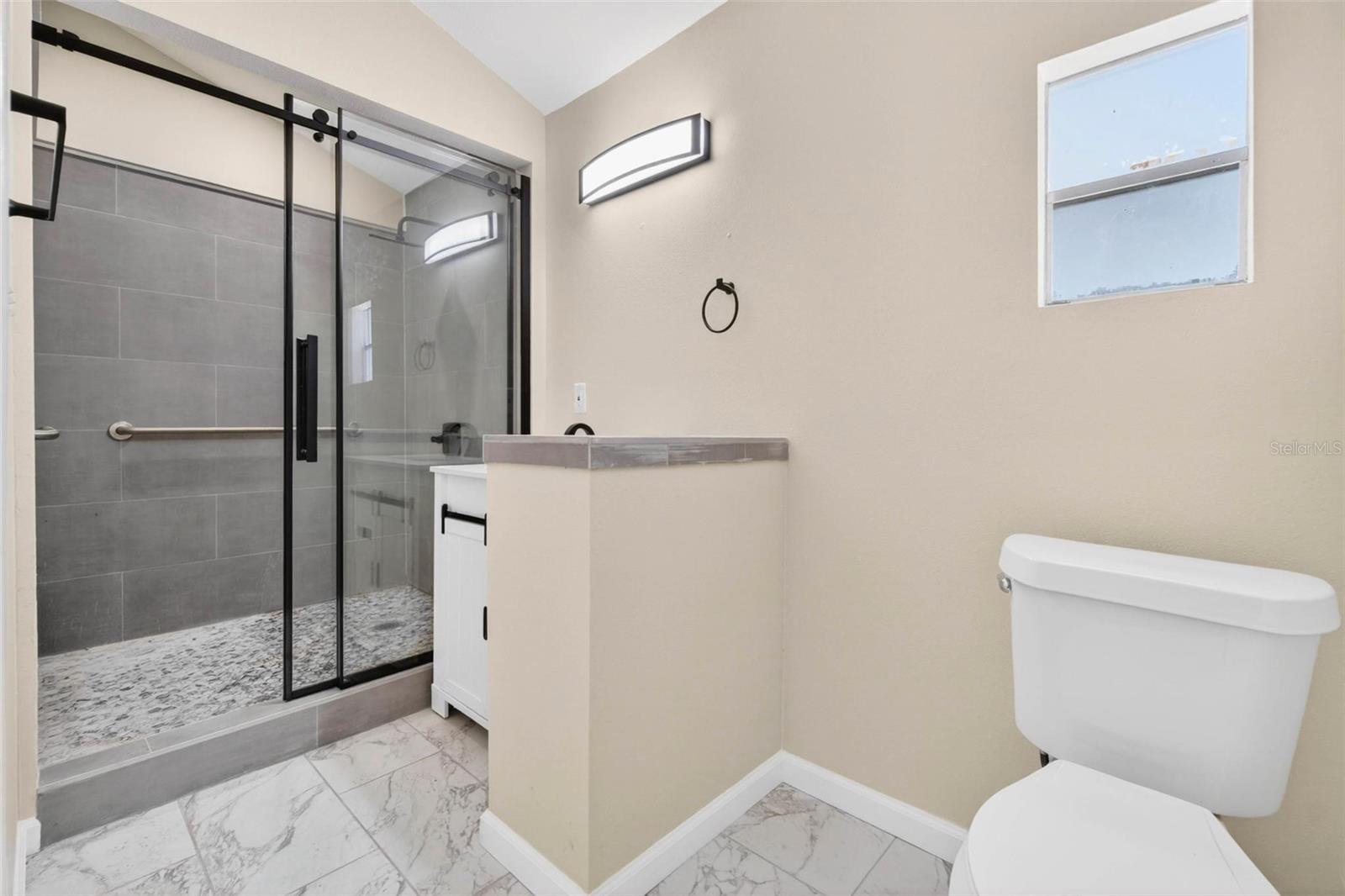 Image 28 of 32 For 5218 1st Avenue S