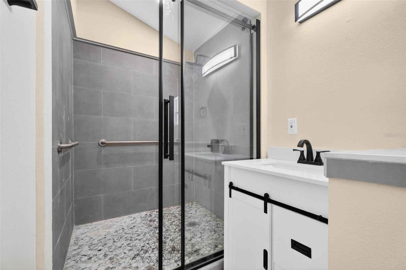 Image 29 of 32 For 5218 1st Avenue S