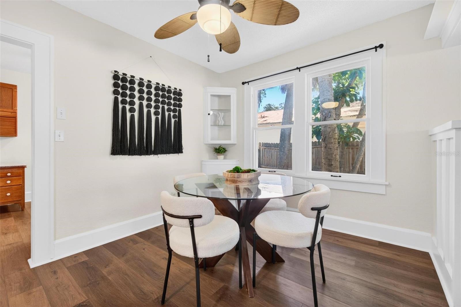 Image 8 of 32 For 5218 1st Avenue S