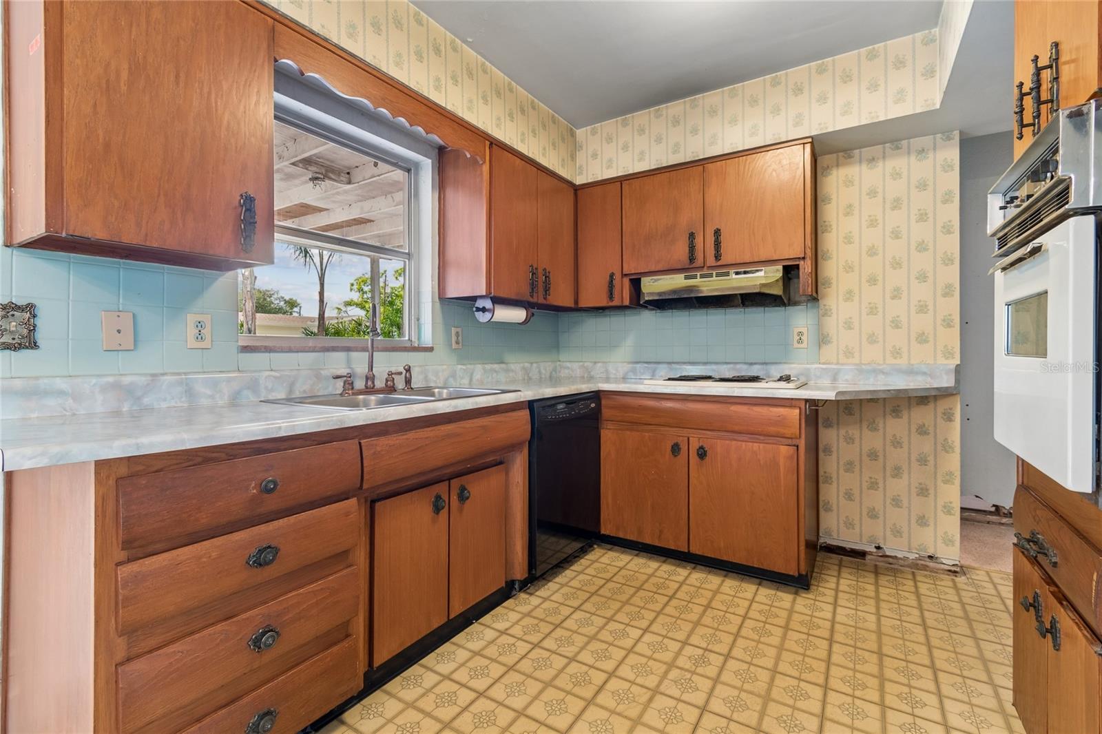 Image 19 of 87 For 4703 Renellie Drive