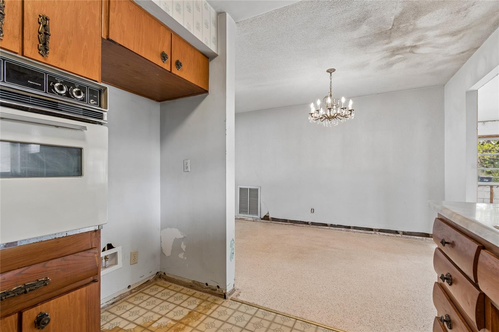 Image 24 of 87 For 4703 Renellie Drive