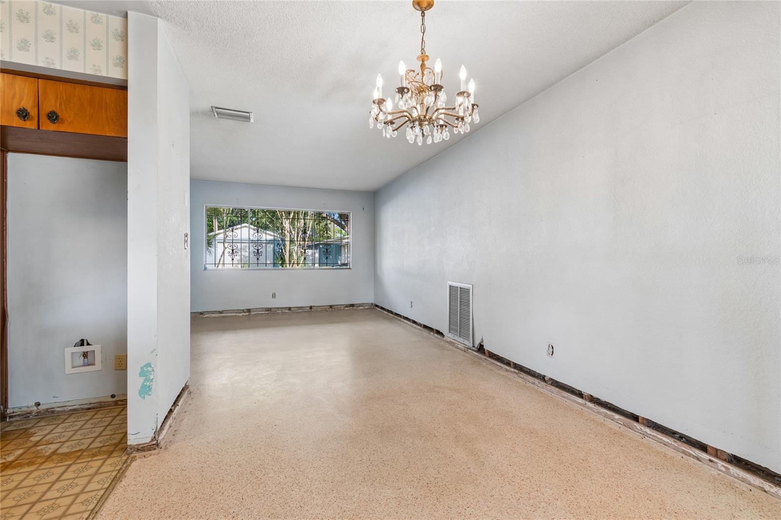 Image 26 of 87 For 4703 Renellie Drive