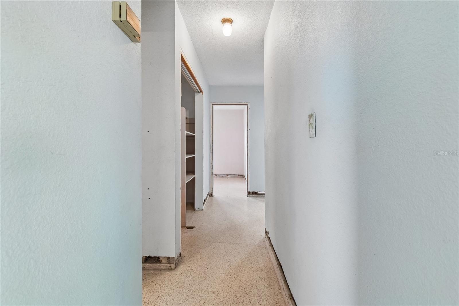 Image 31 of 87 For 4703 Renellie Drive