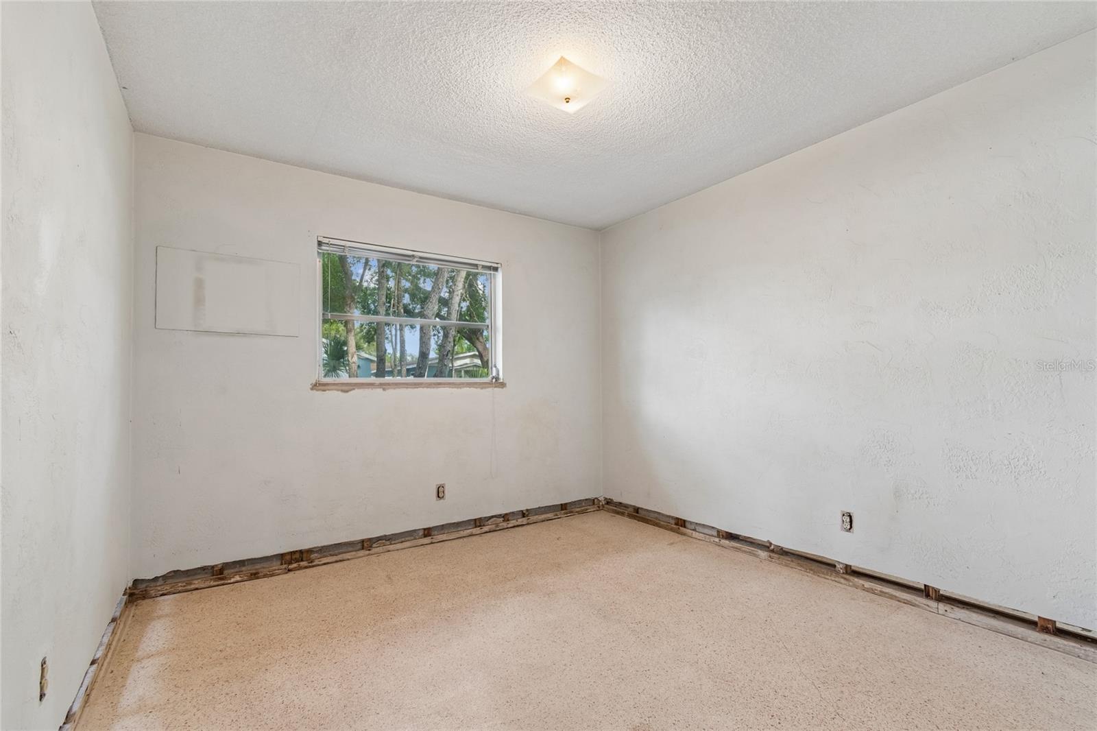 Image 41 of 87 For 4703 Renellie Drive