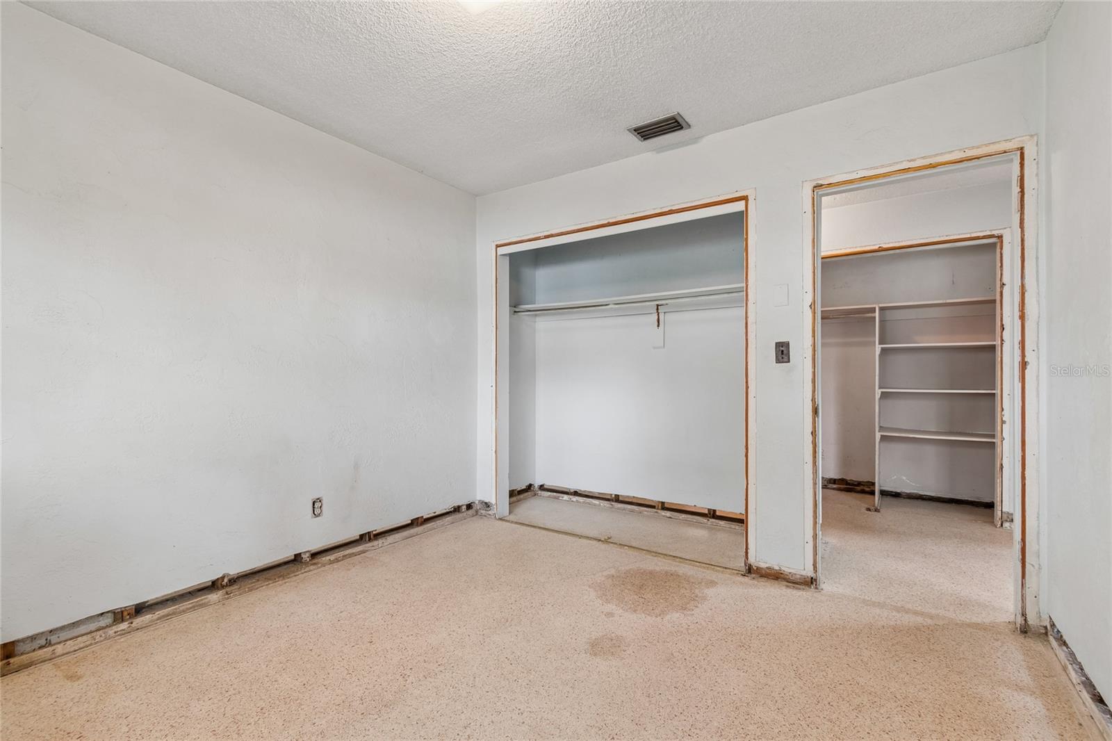 Image 42 of 87 For 4703 Renellie Drive