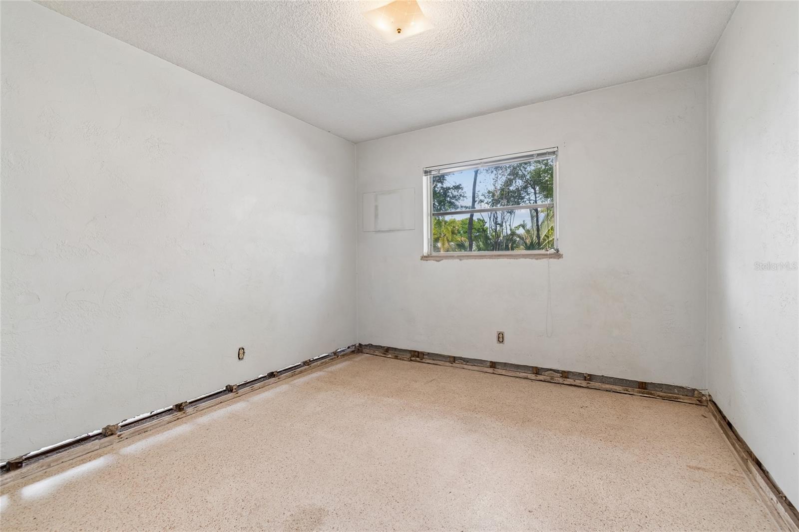 Image 45 of 87 For 4703 Renellie Drive