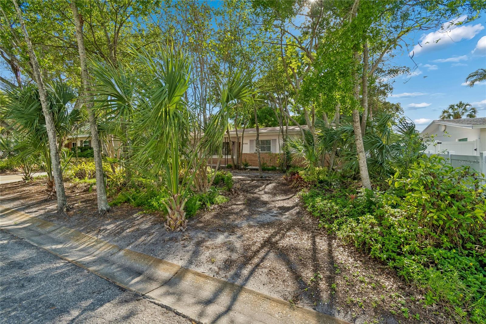 Image 5 of 87 For 4703 Renellie Drive