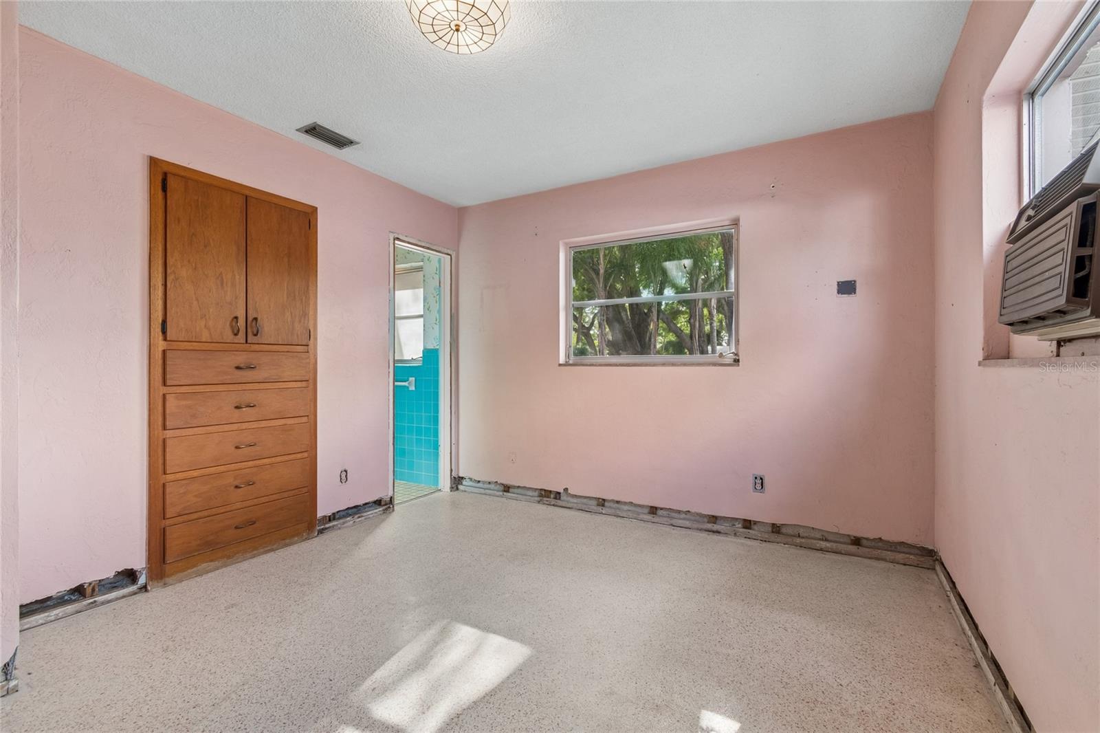 Image 50 of 87 For 4703 Renellie Drive