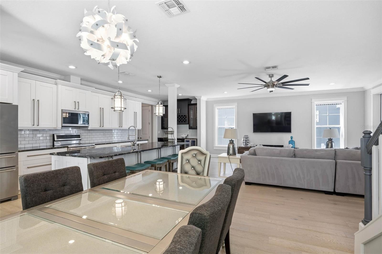 Image 16 of 57 For 4916 3rd Street N