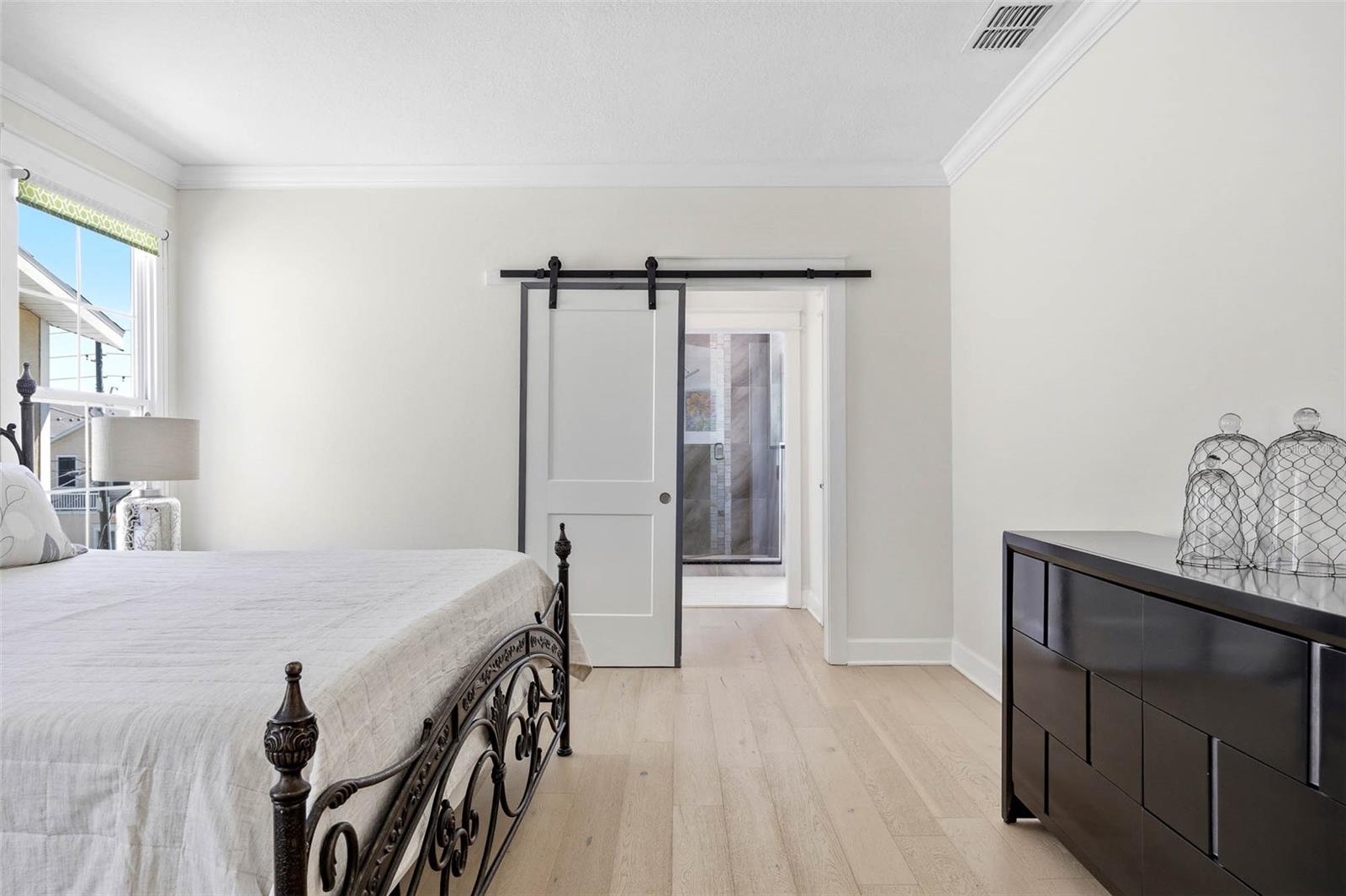 Image 25 of 57 For 4916 3rd Street N