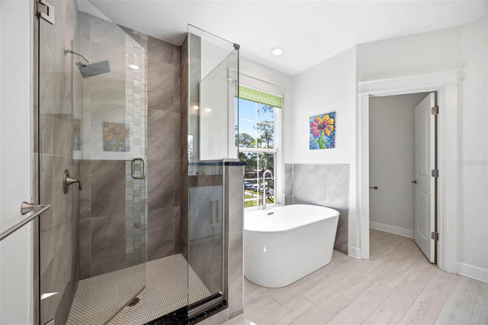 Image 27 of 57 For 4916 3rd Street N