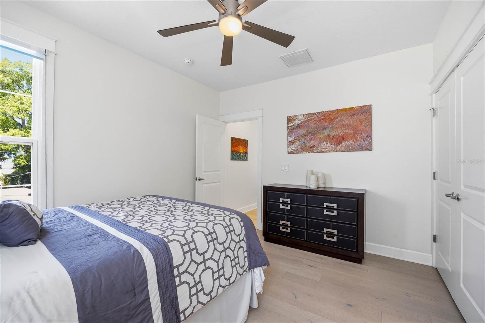 Image 31 of 57 For 4916 3rd Street N