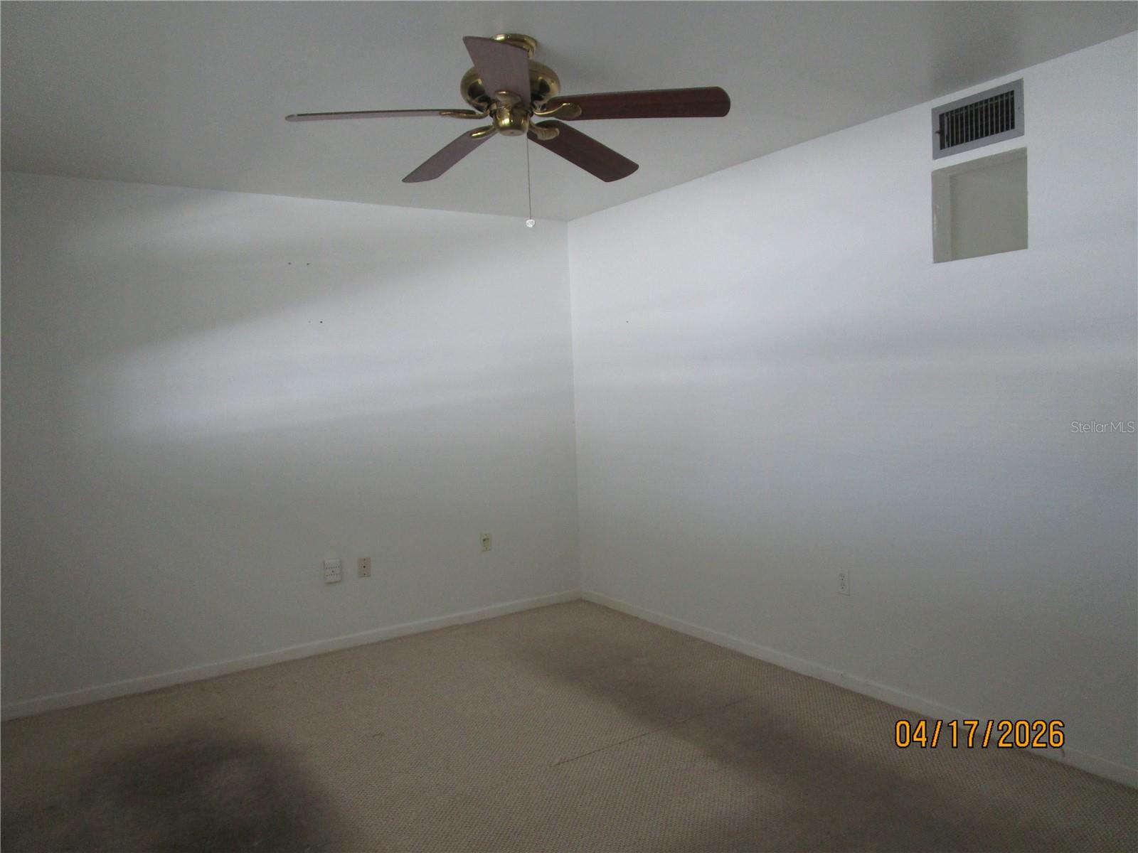 Image 13 of 43 For 5900 21st Street N 15