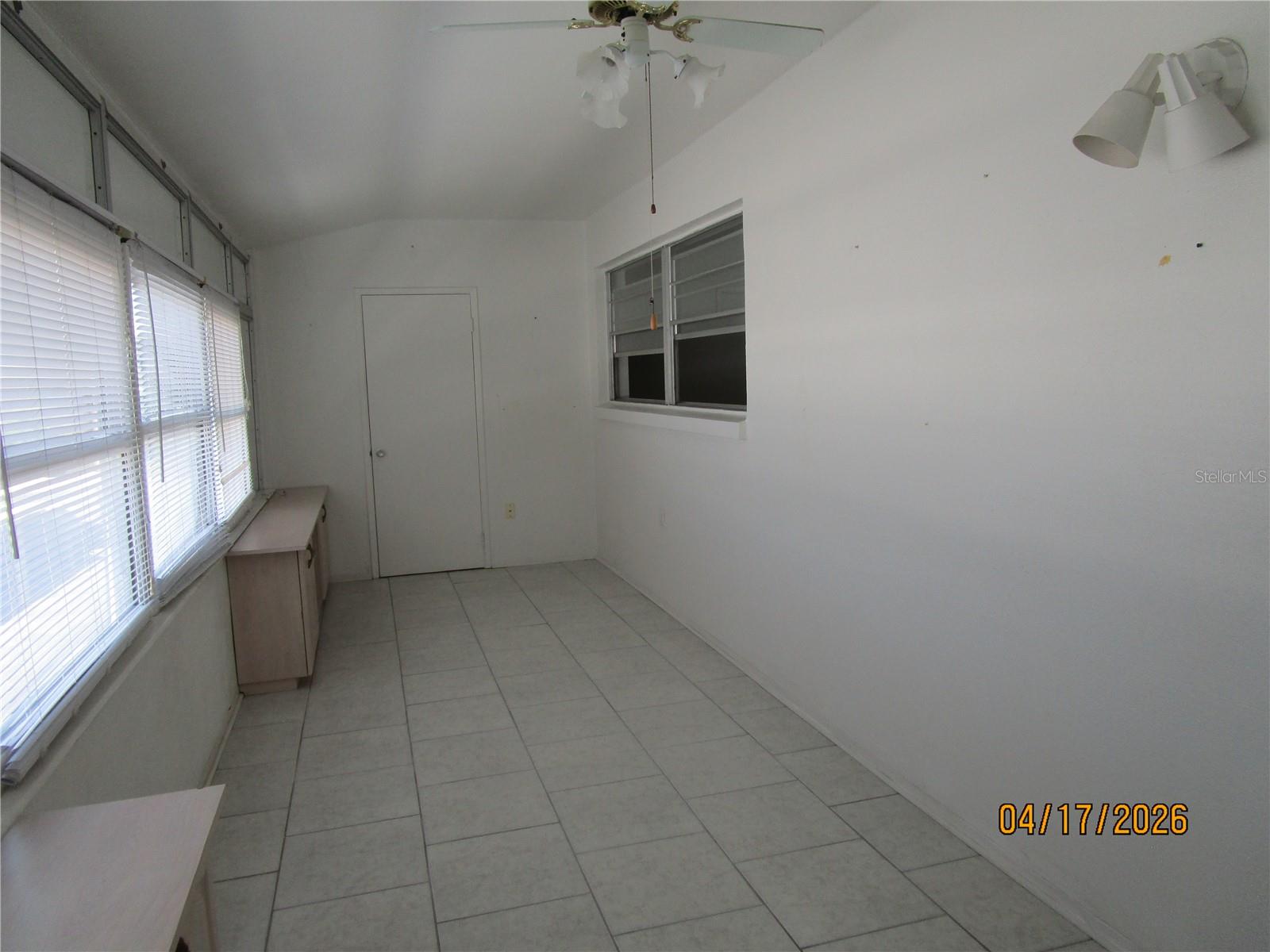 Image 22 of 43 For 5900 21st Street N 15