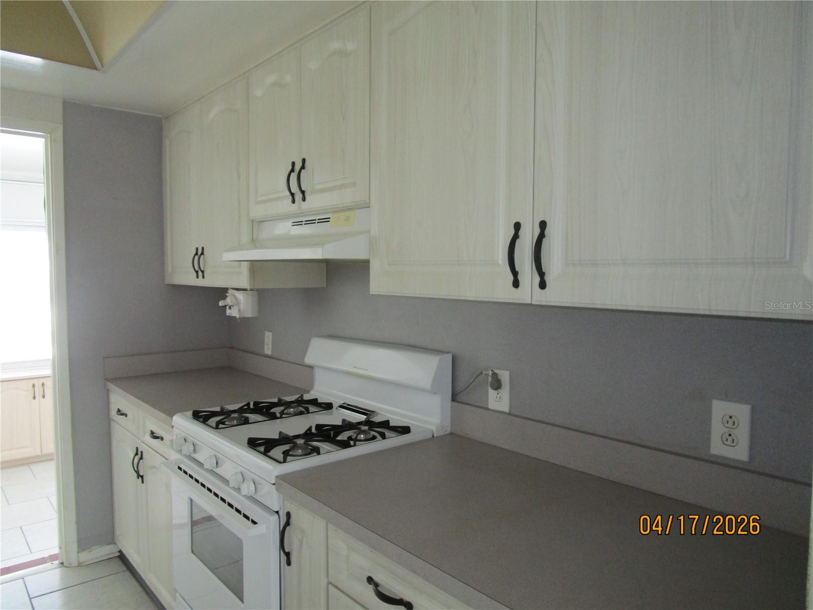 Image 8 of 43 For 5900 21st Street N 15