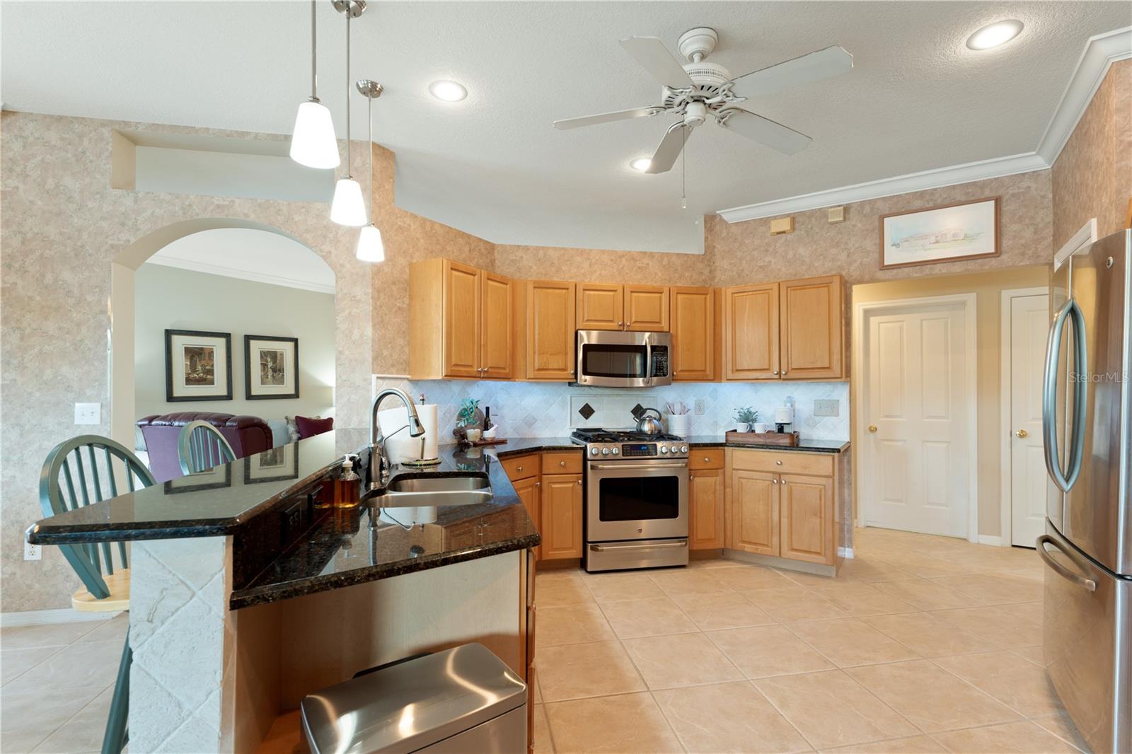 Image 11 of 65 For 9442 Hunters Pond Drive