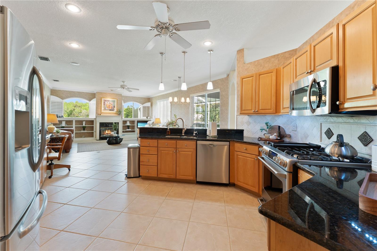 Image 12 of 65 For 9442 Hunters Pond Drive